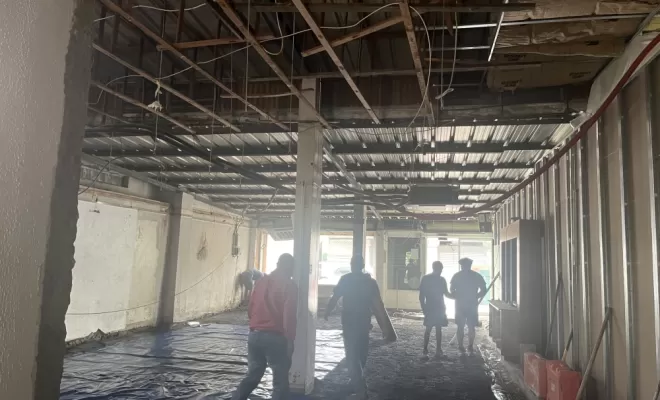 RENOVATION D'UNE  PHARMACIE SUR SAINTE-MARIE, Saint-Paul, Fernand Enduits Réunion